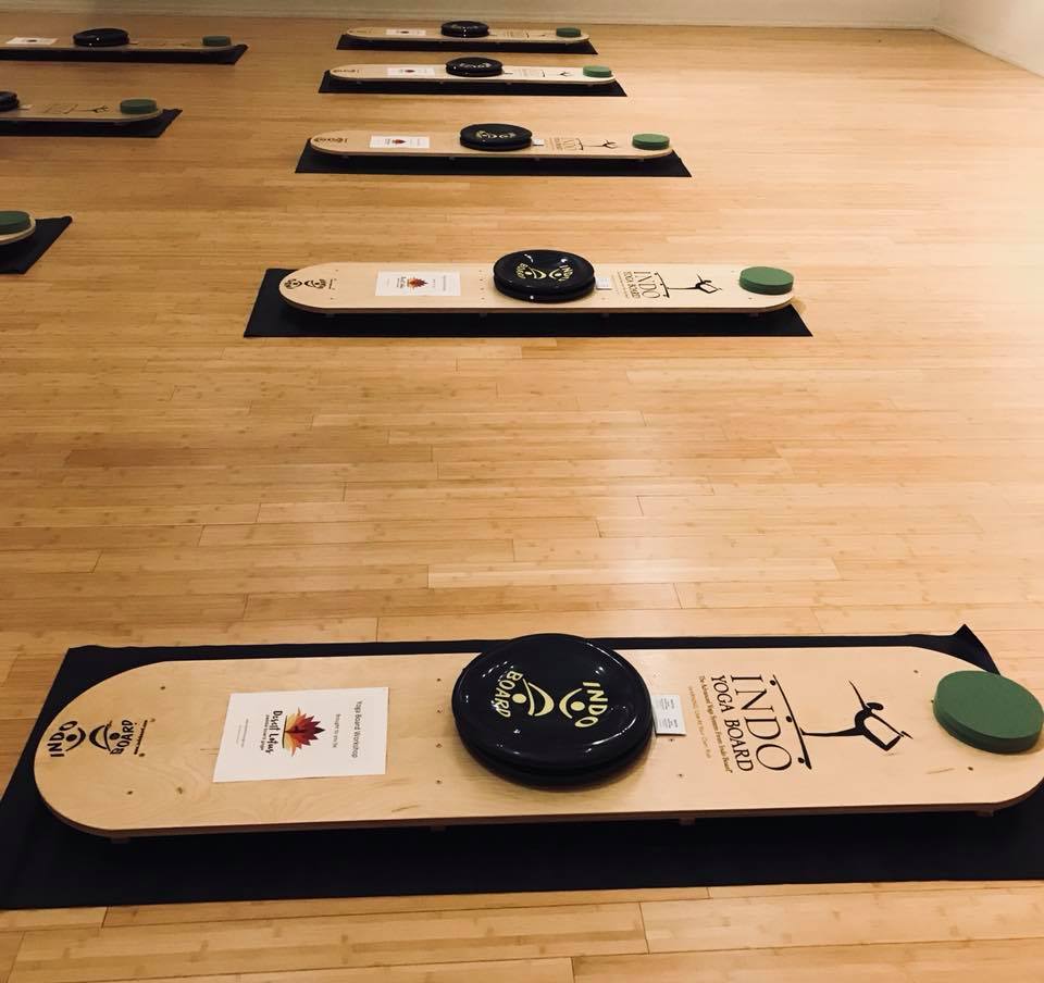 desertlotusyoga's tweet photo. Another Indoor Paddleboard Yoga class held at Studio Santosha in Glendale.  Sign up https://t.co/VfWkA3ZmaO #yoga #practiceandalliscoming #lotuslife https://t.co/ZAkzbZWCaL