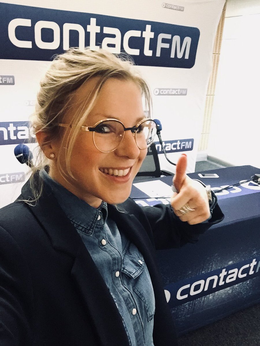 Marieradioctfm's tweet photo. #Chasseursdemploi #radio #contactfm #bleueteam #endirectdelacci @ContactFmPub @LudovicCourquin @elodie_bouton https://t.co/7fNhCG1AIM