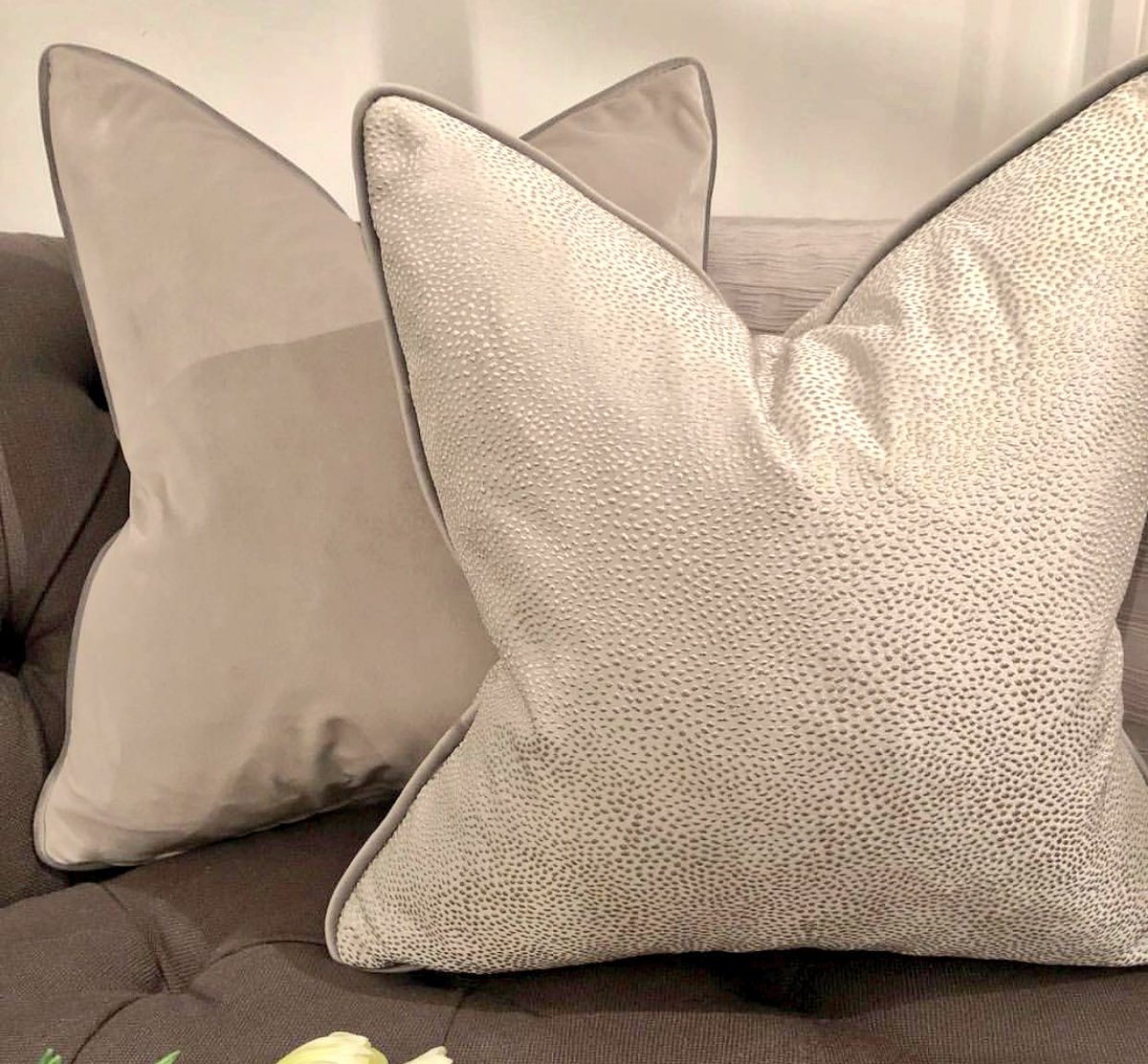 StudioSavvyUK's tweet photo. #bespoke #cushions available to order now. 

Made in the most luxurious velvet and chicest dotty fabric that catches the light BEAUTIFULLY. 

I can also source other fabrics and colours to use, that compliment your space 🏡

#interiordesign  #decorating #cheshire #shopnow #home https://t.co/V7cYGG558E