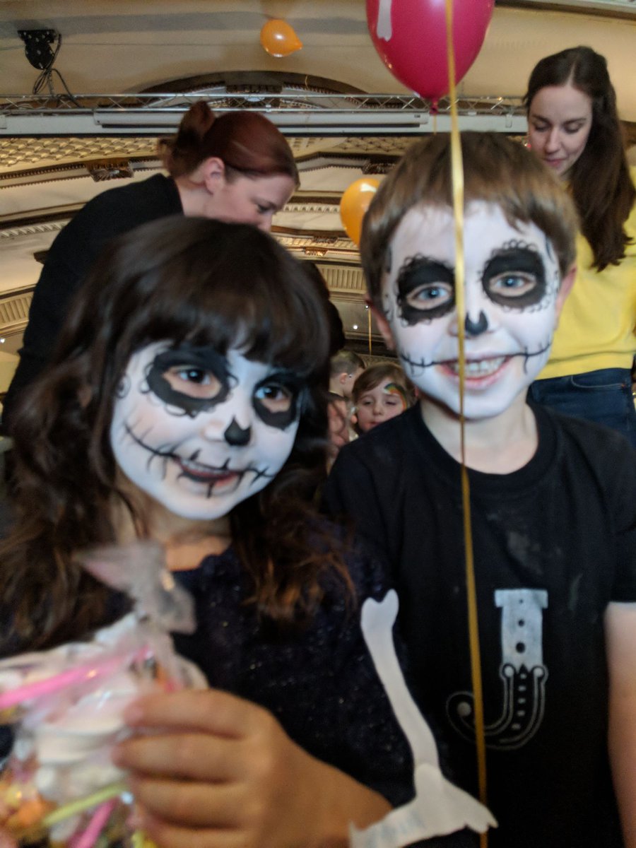 Highly recommend <a href="/grosvenorcinema/">Grosvenor Cinema</a> meal deals. We went to see Coco recently (which is brilliant) &amp; afterwards had a 'Mexican buffet' - well pizza, chips, tacos &amp; nachos - plus, best of all, loads of fun activities - themed face painting &amp; crafts. It was brilliant. #glasgowwithkids