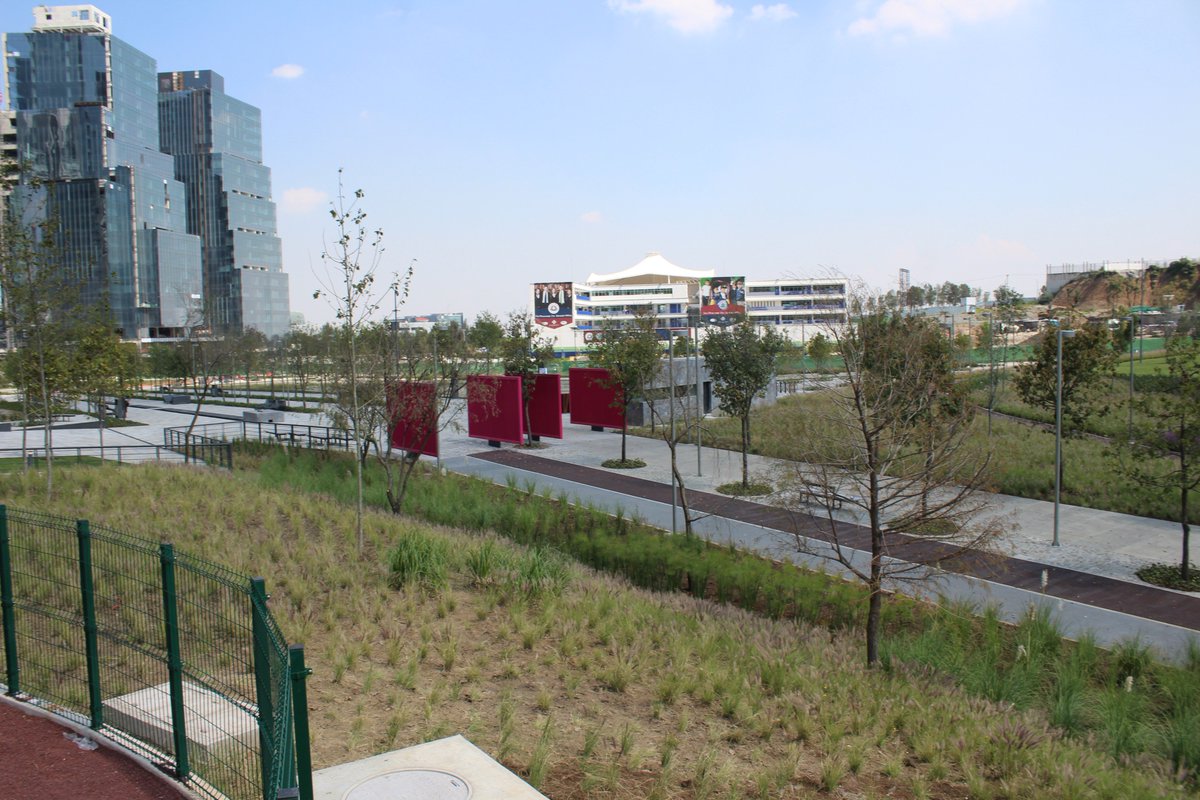 MetropolisCDMX's tweet image. Este fin de semana, tu parque #LaMexicana te espera y te invita a disfrutar las actividades que tiene para todos los miembros de la familia. Además, muy pronto será aún más grande. Conoce todo sobre la segunda etapa: goo.gl/yG4Vrd