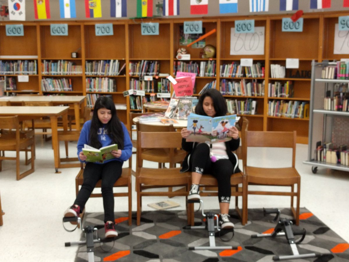 Taking advantage of our awesome library to find just right texts for our ELs!
#ESL #librariesmatter
<a href="/DurhamPublicSch/">Durham Public Schools</a> <a href="/CraftyCalhoun/">Vanessa Calhoun</a>