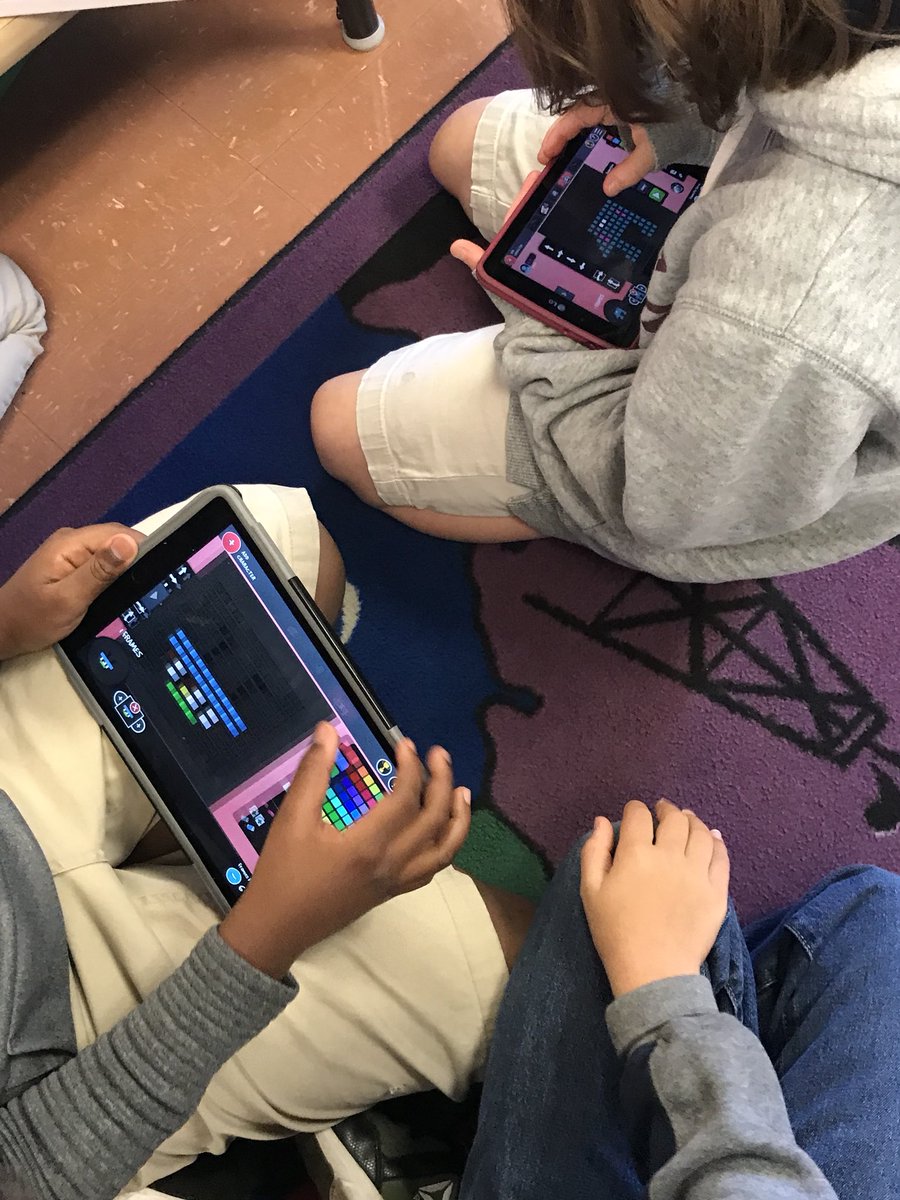 HollandEdTech's tweet photo. 2-d Shape Riddles with @bloxelsbuilder! Creating games to share shape attributes! #TBK8Hero #HCPSProud @TurnerBartelsK8  @HCPSINTERNS https://t.co/KAfmdZpus9