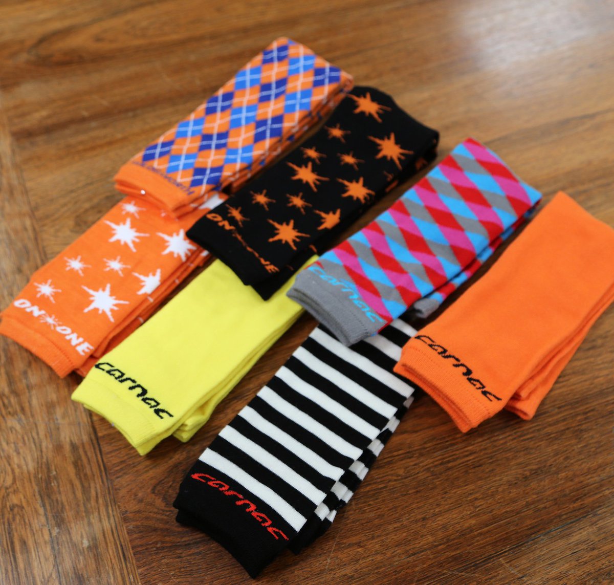 New Arm Warmer samples ready for sign off. What do you think, which ones the winner? #MTB