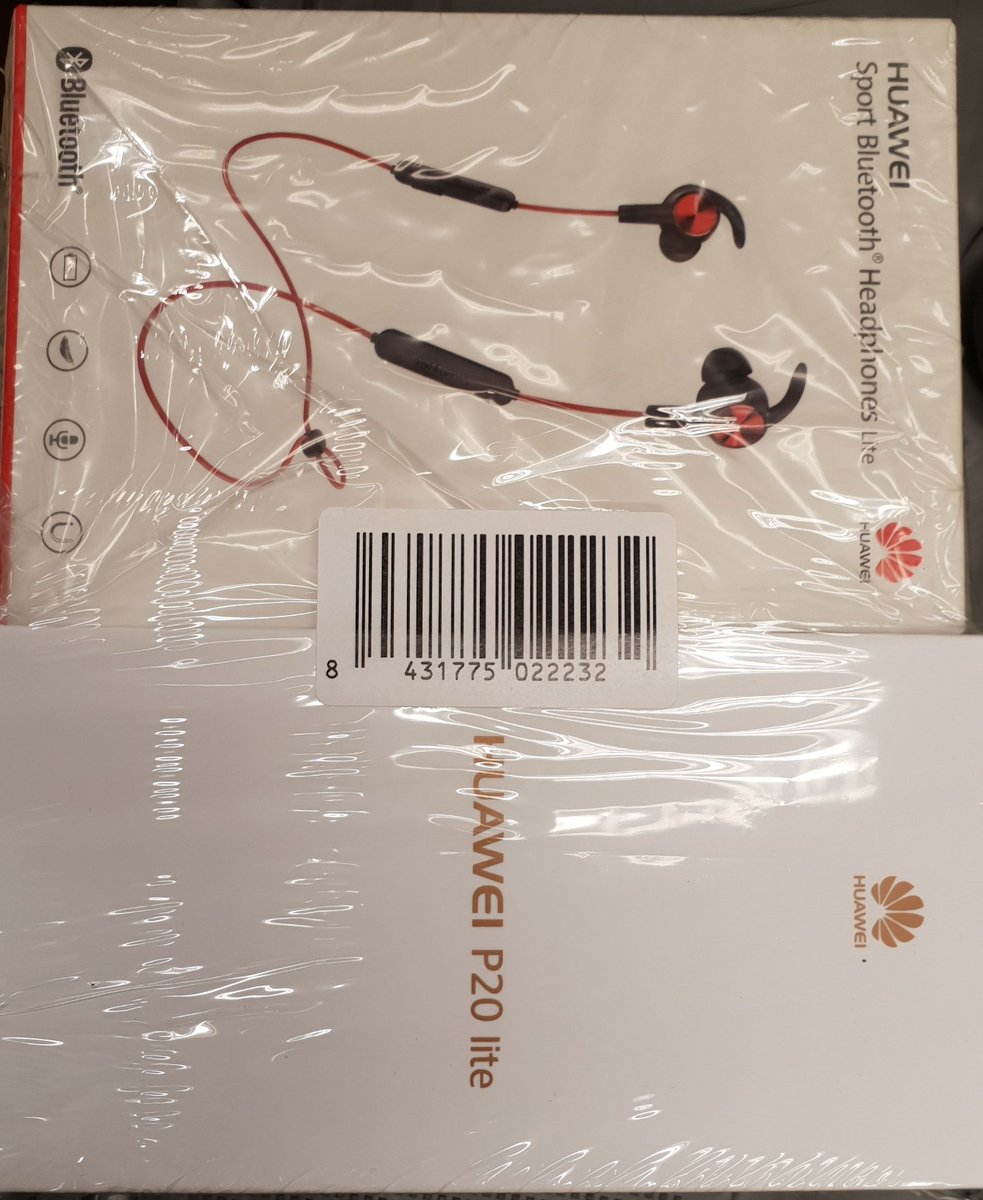 Richard39123777's tweet photo. #P20Lite viene con 64GB de almacenamiento, 4GB de RAM, auriculares bluetooth de regalo a 369,90€
#HuaweiP20Lite
#TecnologíaMóvil https://t.co/rdR8y1HKAl
