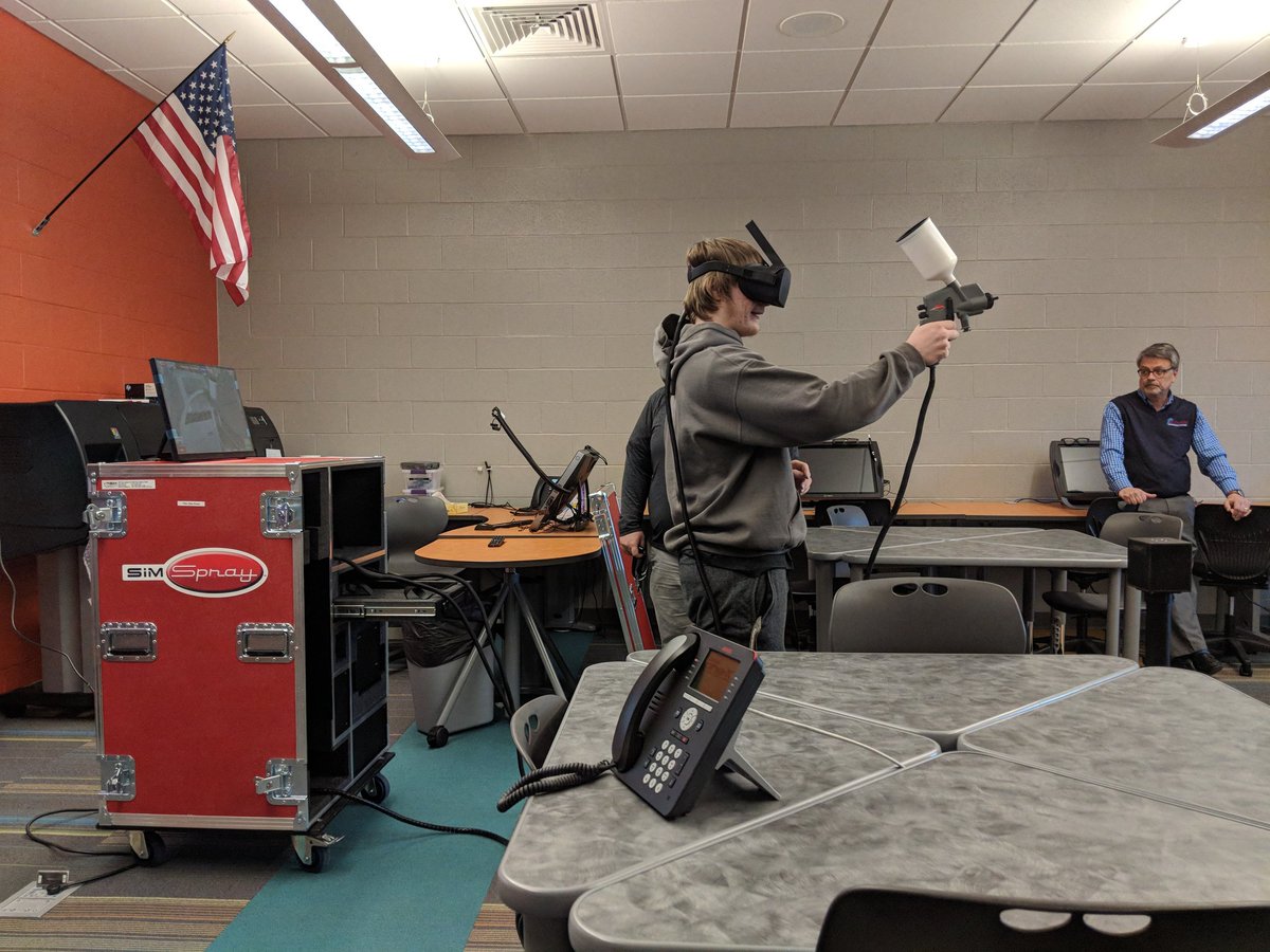 djenkins325's tweet photo. Trying out virtual reality car painting. #vr #simspray https://t.co/Hgfa3gdZba