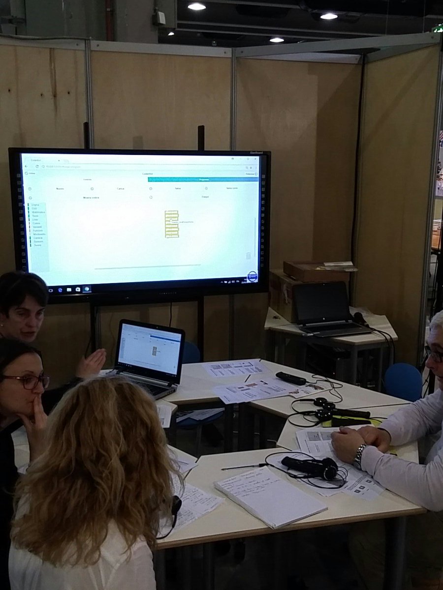 coderbotorg's tweet image. Il #CoderBot seduce i docenti a @Falacosa_Giusta nel laboratorio di Sfide La scuola di tutti.
Sosteneteci su @DeRevOfficial derev.com/coderbot