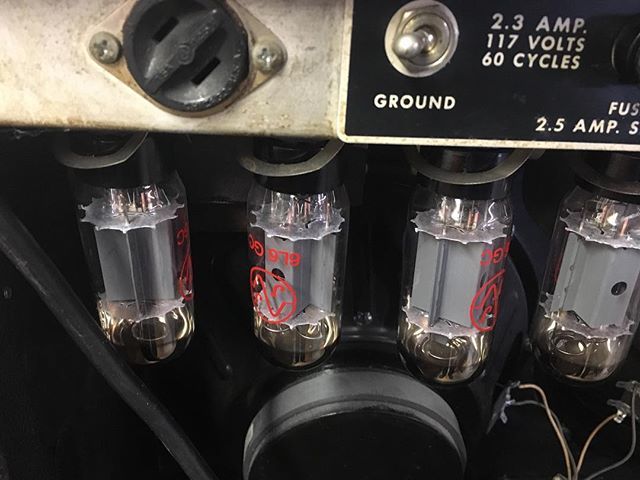 FuchsAudio's tweet image. Three of these things are not like the other.... #fuchsaudio  #fuchsaudiotechnology #tubeamp #tubeamps #amprepair #wefixit #madeinusa🇺🇸 #fenderamps #amprepair #wegotyoucovered #wtfisthis #wtfisthat #duh ift.tt/2pyKWNp