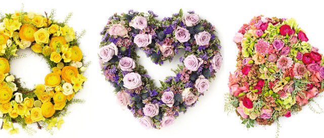 R_Celebrations's tweet photo. Flower wreaths are still a thing and easy to make.Add some candles in the centre of your wreath...and you have a centerpiece!💁🏾🍽💐#RCHostTip #DecorStyling #EventDecor #FloralDesign #BeThePerfectHost https://t.co/UyuLhoz7BF