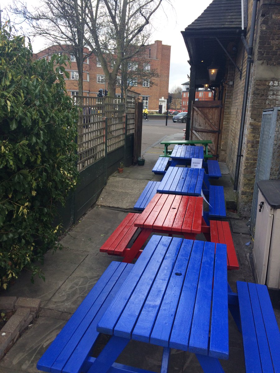 We’re returning our back garden ready for Easter Weekend! #bbq #boldcolours #worldcup #wimbledon #sharingboards #beer #milkshakes #cocktails #fizz #garden #bromley @AnticPubs