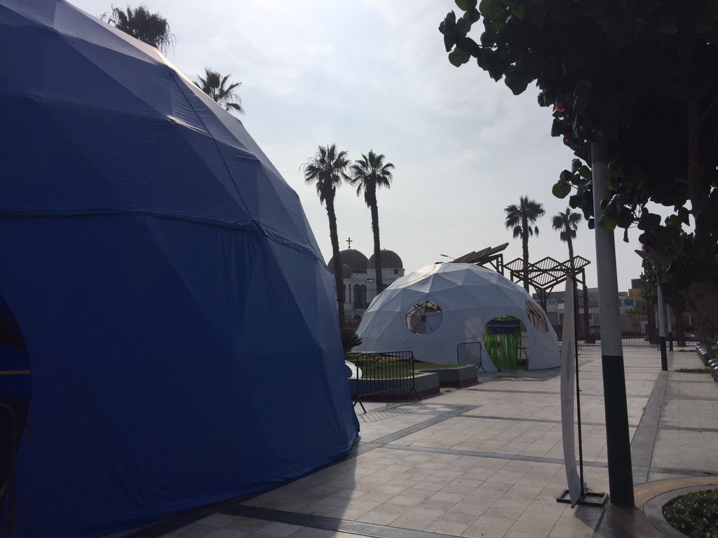 DPWorldPE's tweet photo. Como parte de las actividades por el Día del Agua, nos encontramos con los más pequeños del Callao, aprendiendo juntos la importancia de cuidar este elemento del planeta. #OrgulloDPWorld https://t.co/v68AXDwgq5