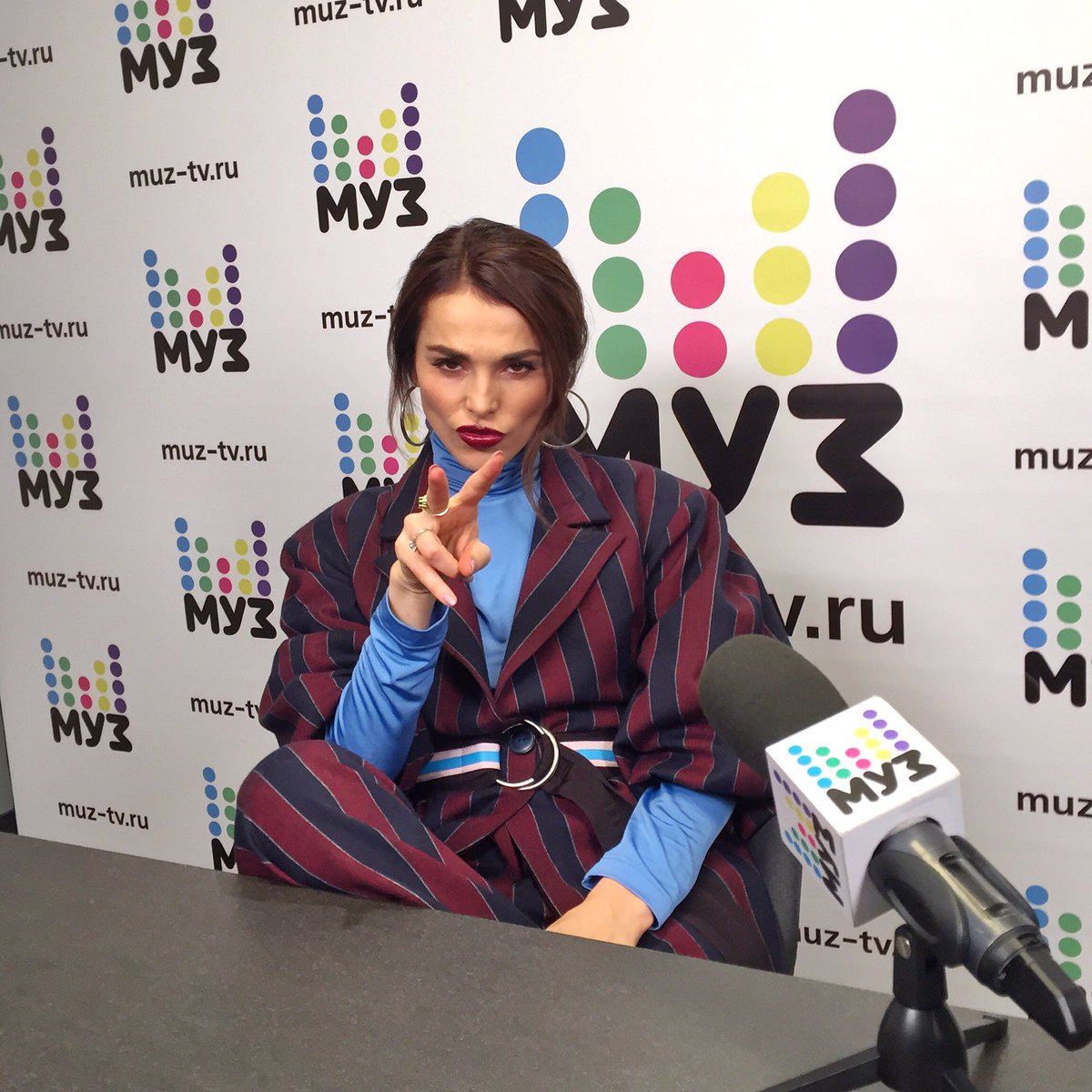 Muz Tv On Twitter Druzya Nash Onlajn Videochat Uzhe Startoval Skoree Prisoedinyajtes Https T Co 5tzp3jj5td Satikazanova