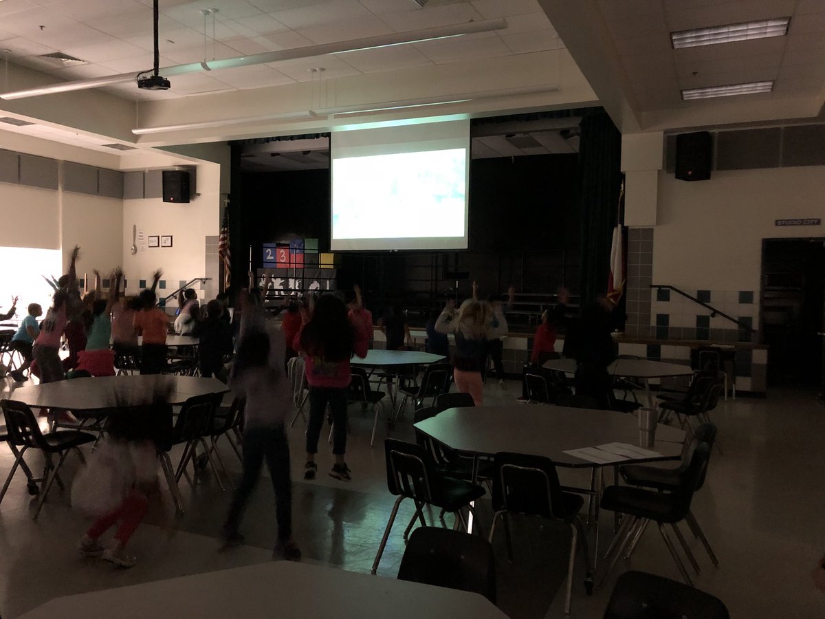 obrian_y's tweet photo. It’s a yoga kind of day. #christielearns #healthyzoneschool https://t.co/yBvcuioyQo