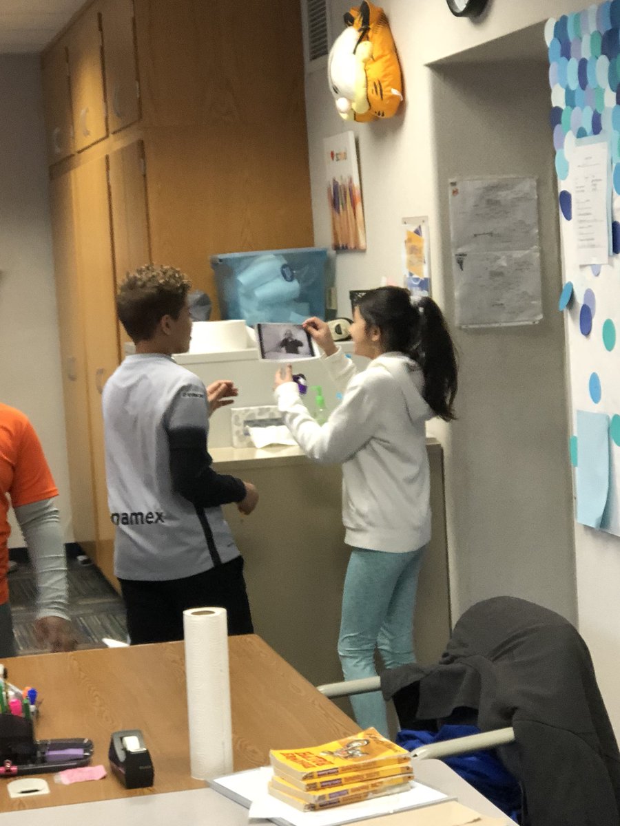 jmac8229's tweet image. 5th grade built an escape room for 6th grade to try today! They escaped with 3 minutes to spare!!! #teamworkmakesthedreamwork @wle_elem1955 #springintersession #TheEscapeRoomChallenge