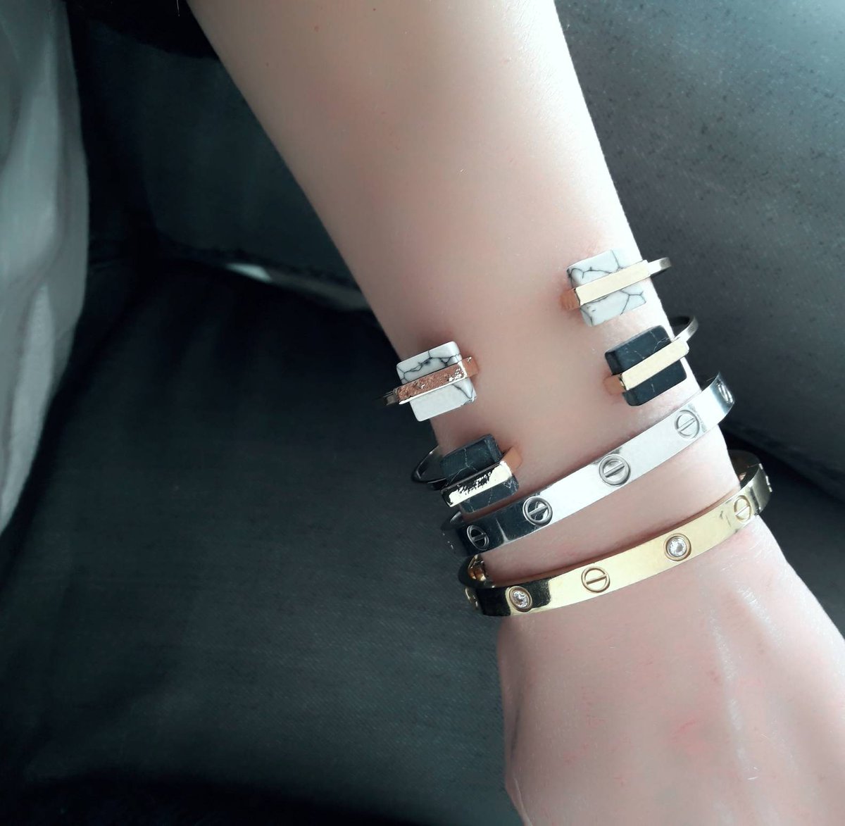 blogmodebijoux's tweet photo. #bijouxoriginaux #braceletcadeaufemme #braceletsfantaisie #cadeauxbijoux https://t.co/9L33UNsdZd https://t.co/vPSvZ1VCjD