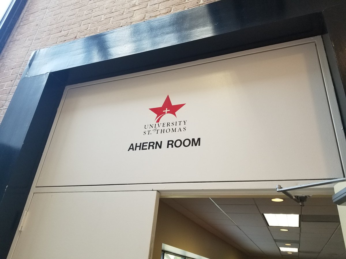 USTSaraJohnson's tweet image. Getting ready to welcome transfer students to our #USTOpenHouse ! #FutureCelts #Transfer2UST