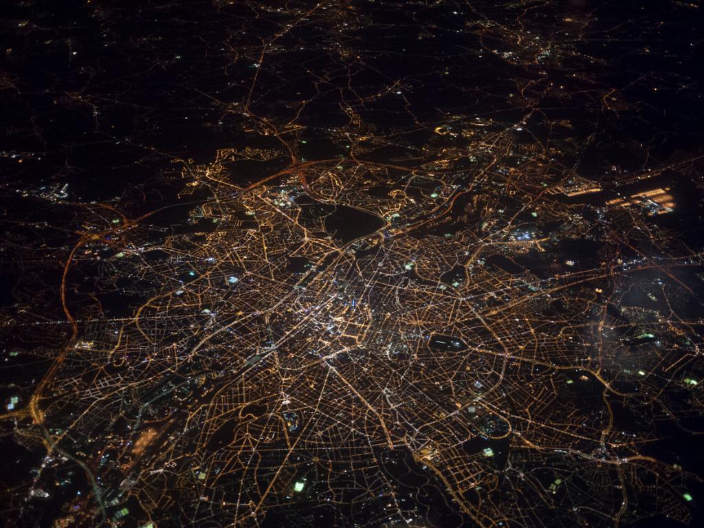 CiscoUKI's tweet photo. #FridayFact: more data generated in 2017 than in last 5,000 years...@matt_houlihan explores what it means for infrastructure https://t.co/se3neg1nyS https://t.co/isgb8rcFwm