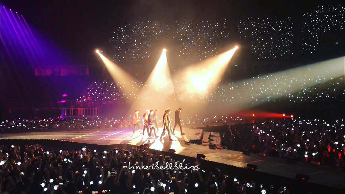 tinkerbellamigo's tweet photo. 180316 The EℓyXiOn in BKK 💗🔥✨❤️감사합니다/ขอบคุณ/Thank you ❤️ https://t.co/tv3HcqipnA