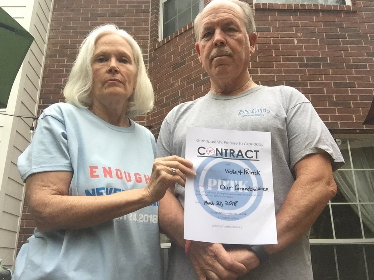 VickieLErnst1's tweet image. We have signed a contract as a promise to our grandkids, who are too young to vote, that will will not support any candidate who receives money from the NRA. #ParentsPromiseToKids #PPTK #SafetyOverGuns