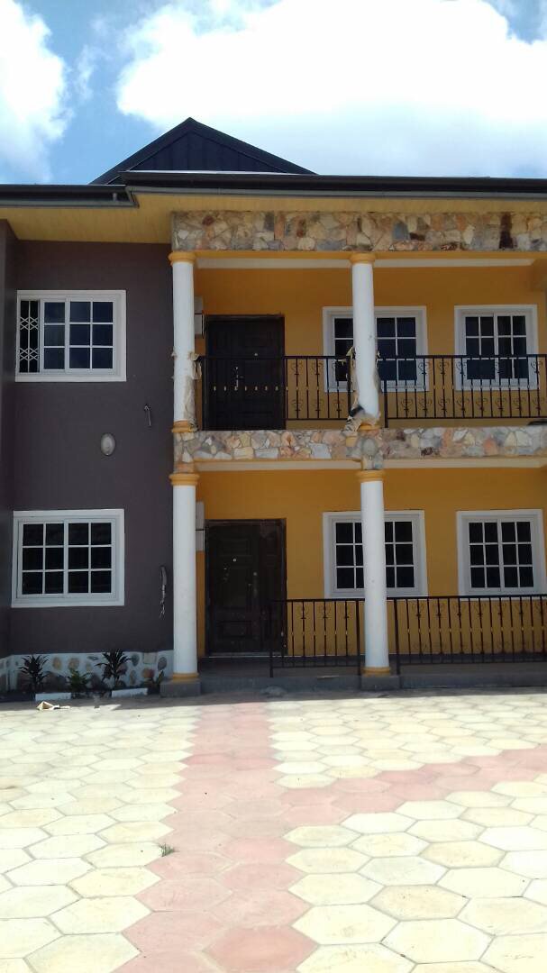 SleepWellingh's tweet image. A two bedroom apartment is readily available for rent in the Ogbogo area of East Legon. Competitively priced, this property will be perfect for any prospective tenant looking for something decent and at a reasonable price. Call Unipac Properties on 0505359301 to view.