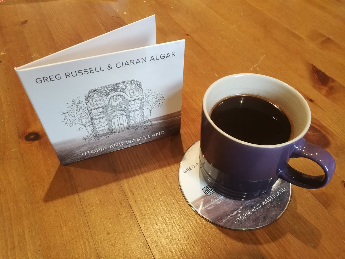 Don't normally do kickstarters so very exciting to receive my new coaster from <a href="/GregRCiaranA/">Russell-Algar</a>. First impressions are good; it seems well constructed from a sturdy plastic, came in a fancy display case and matches my mug perfectly. #kickstartmyheart #lecreusinforlebruisin