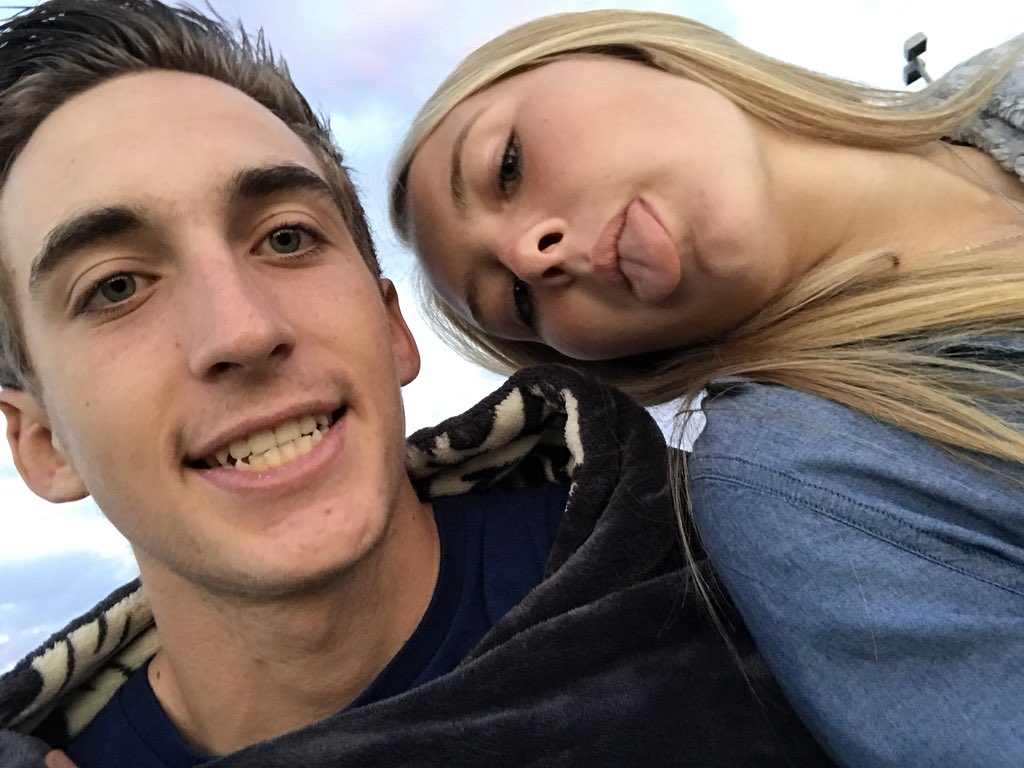 KatelynnAlberi's tweet photo. Happy Birthday Mikey!!! I love you to death and I hope you have the best day ever! 🎉🎈🎊🎁🎂🎈❤️❤️❤️❤️ https://t.co/tHmhKIX8dC