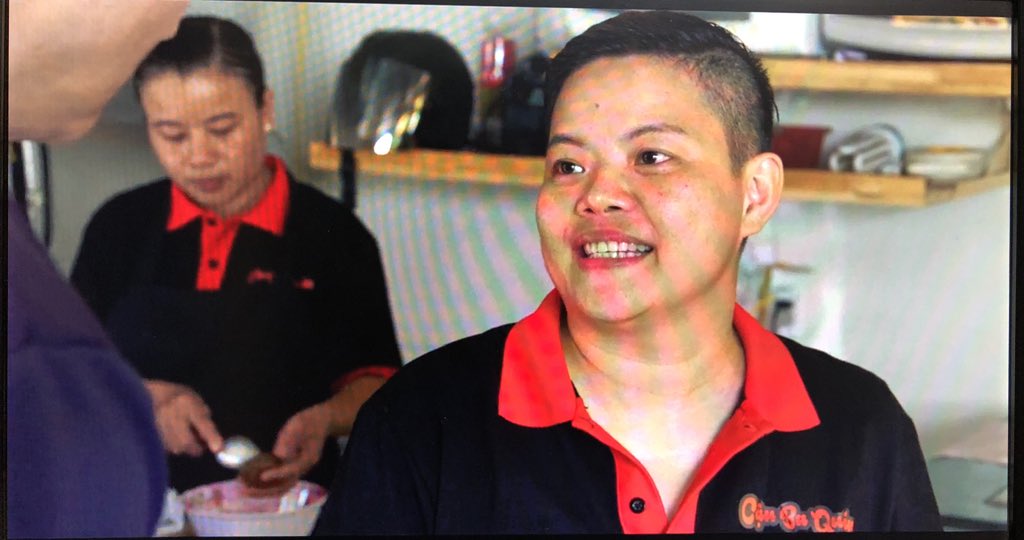 nimsaw's tweet photo. You know you're watching too many food shows on @NetflixIndia when you can recognise regional chefs and their specialities. Nikky Tran from Vietnam this one known for her #Viejun cuisine #UglyDelicious #SomebodyFeedPhil https://t.co/LPLfOURafl