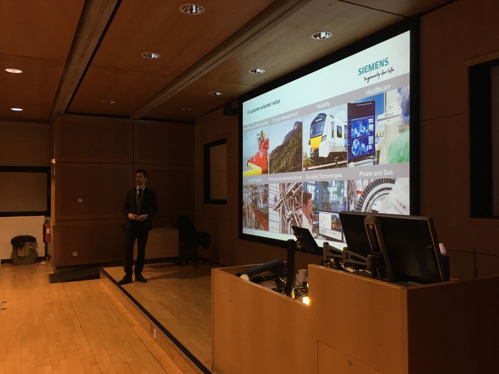 drAndCaputo's tweet photo. Great guest lecture today from Eduardo Pavan - Head of Global Logistics of Siemens Gas Turbines - Thank you for taking your time sharing your experience with our students @UoLBusiness #strategymaking #WeAreLincoln https://t.co/F847rCCu6e