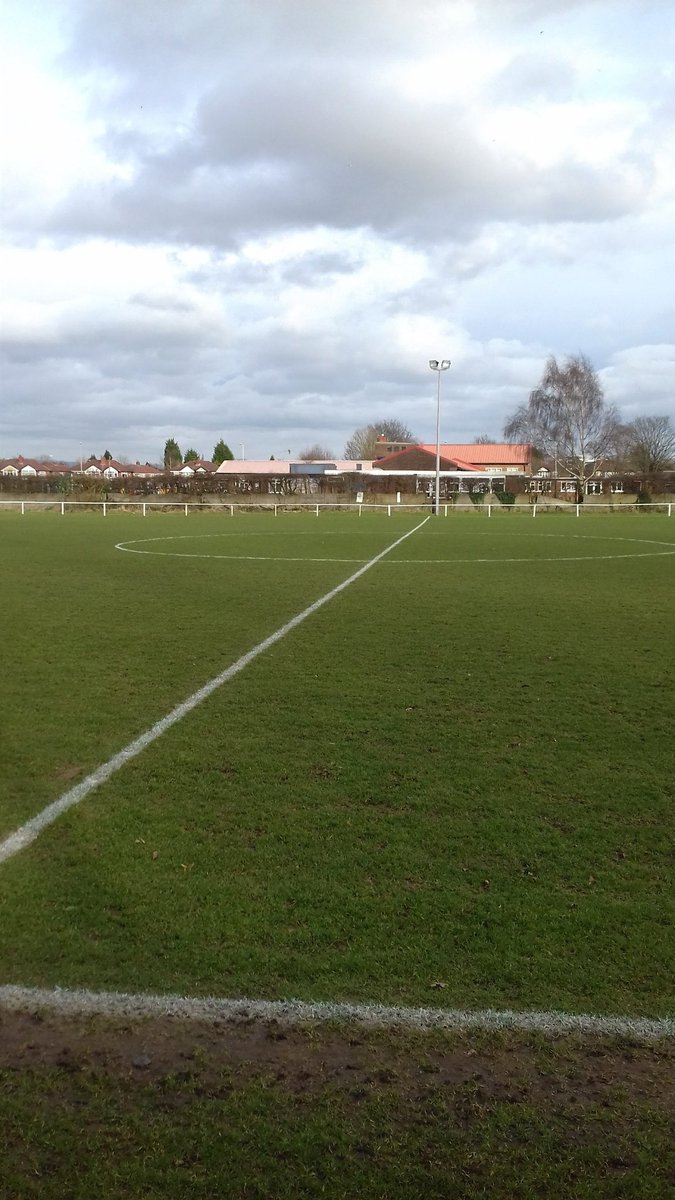 BrushesNwltd's tweet photo. Made up with how dry the pitch has become. #gameontonight https://t.co/xO2B9TB12V