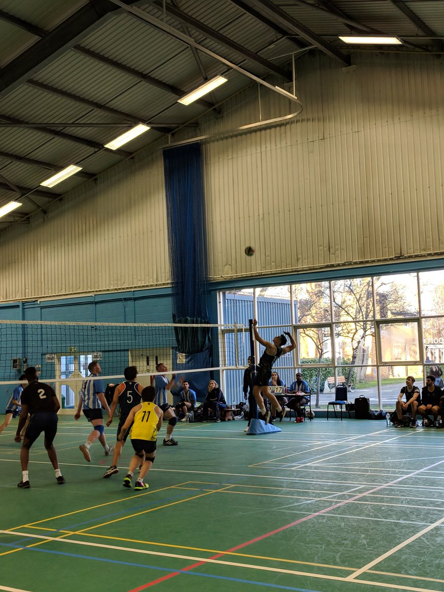 First set to <a href="/brunelvball/">Brunel Volleyball</a>! 25-16. #TeamBrunel #WLV18