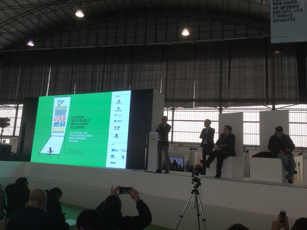 F_Pigliaru's tweet photo. Le nostre ragazze e i nostri ragazzi meritano scuole belle, sicure, di cui andare orgogliosi. #Iscol@Design fa il punto su lavoro fatto e da fare. Uniamo intelligenze, competenze, entusiasmo per portare avanti al meglio tutti insieme questo grande progetto https://t.co/LyiI1iEw93 https://t.co/t7RCF6ZA3C