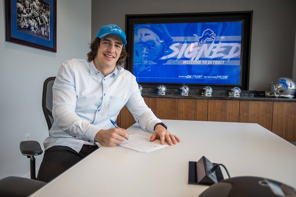 It’s official! Been dreaming of this since i was a kid. Time to get to work!! #OnePride
