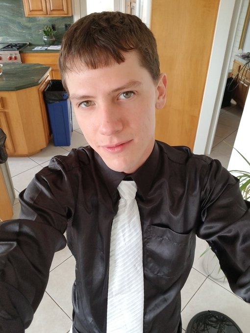 Prom outfit yesterday Haha https://t.co/B1UtuB2BNC<a href="/tag/manyvids"class="tags"><span>#manyvids</span></a><a href="/tag/mvsales"class="tags"><span>#mvsales</span></a>