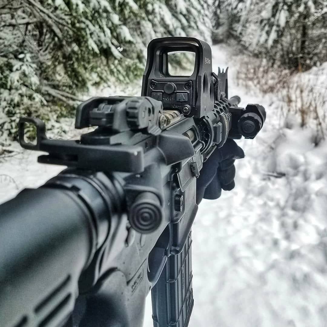 Now this is my kind of view 😎

#eotech #ghostgun #sundaygunday #gunlife #gunday #sickguns #igmilitia #weaponsdaily #ar15 #dtom #united2a #thepewpewlife #556nato #m4 #rifleporn #gatfeed #dailyguns 

Photo by @7archangel777