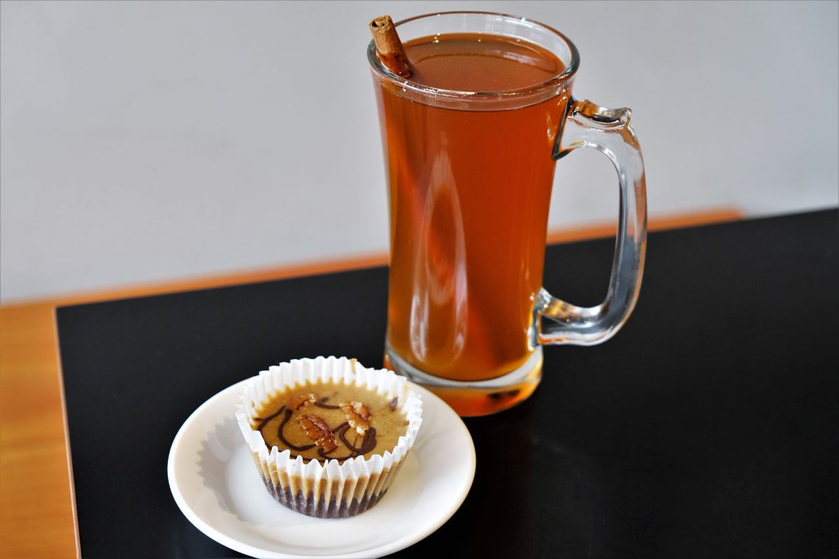 TreesOrganic's tweet image. Spring is in the air 🌸, with fresh days that are as invigorating as the sweet and spicy #hotapplecider☕️. bit.ly/2EUvBfi #vancouvercafe #vancouverspring