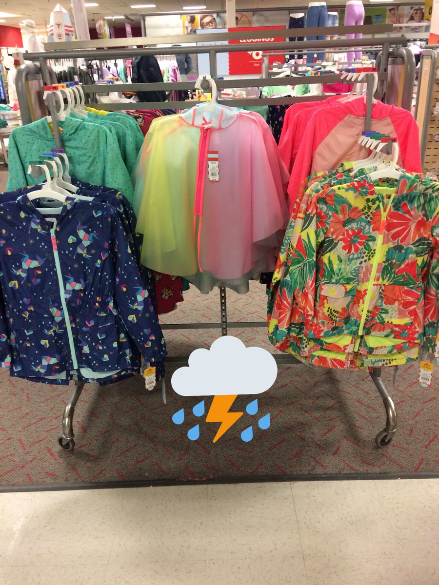 shonnasmith333's tweet photo. This rain is wonderful! #wintheweather @tracyacurry1 https://t.co/KgCAQpM0iz