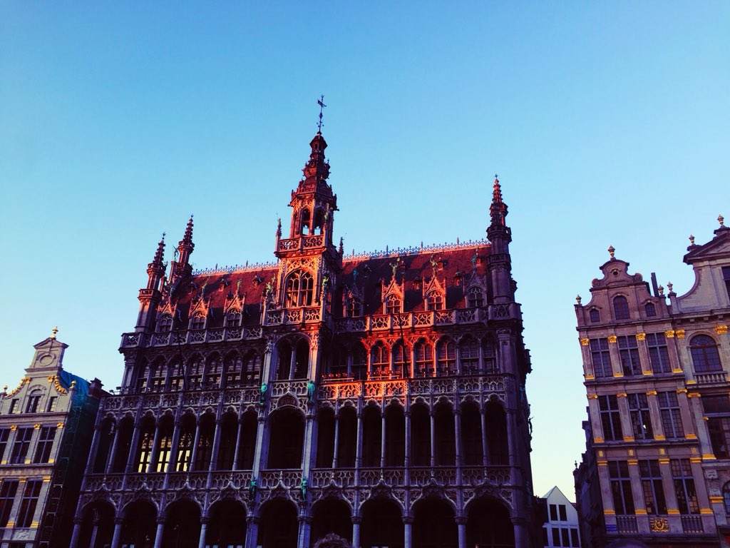 ThisIsEllla's tweet photo. Another adventure is now over #Bruxelles was filled with lovely people and I’m happy to have seen this lovely and historical town #Travel #Adventure #Travels https://t.co/Nx8RLp4Tva