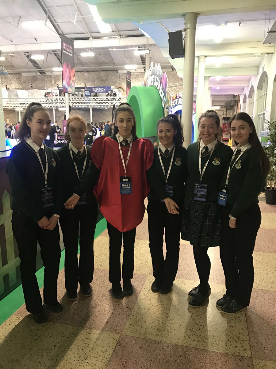 LifeSaversBank's tweet photo. We have arrived and can not wait to get up on stage🚑❤️#backingstudents https://t.co/olx6Bu7VJK