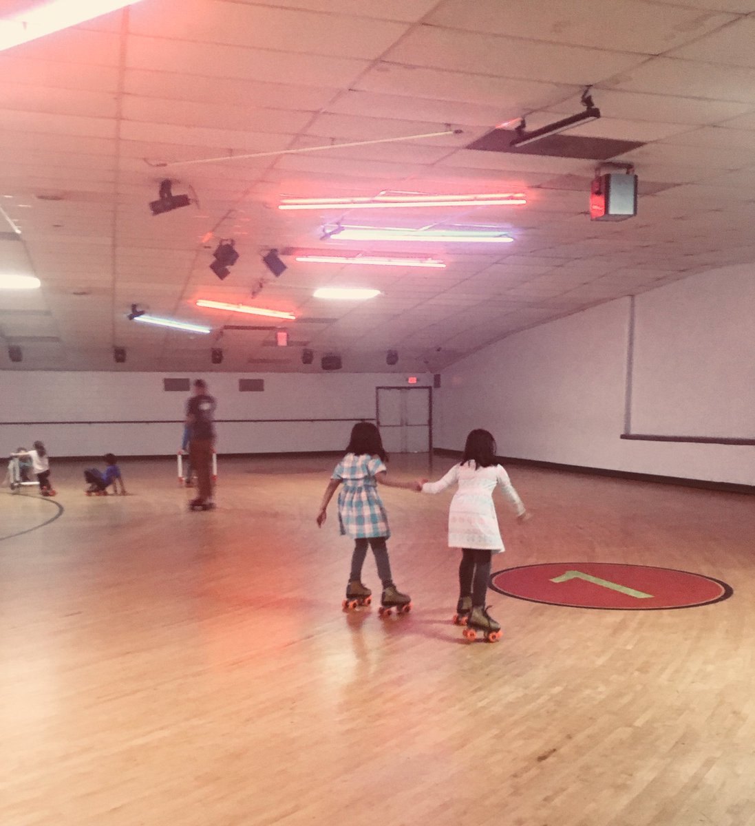 Joymariesmith1's tweet photo. Lots of fun with STEM and skating @ The Place! #MasonShines #WRTeach https://t.co/nJKd0W4qe0