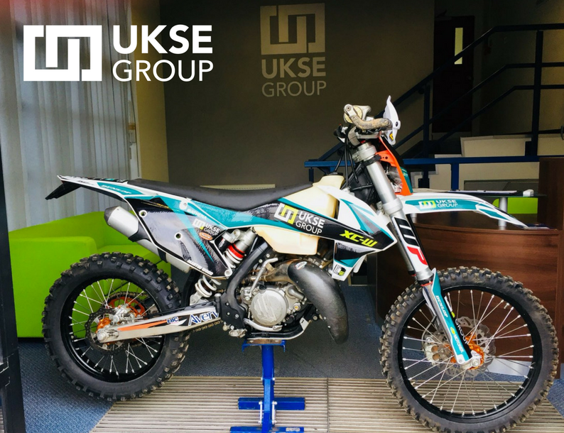 ukse_electrical's tweet photo. Branded and ready to ride!
#motocross #enduro #motorbike #ukse #mechanical #engineering #electrical #alton #petersfield #hamsphire #healthcare #m&e https://t.co/PFnEFQMmDj