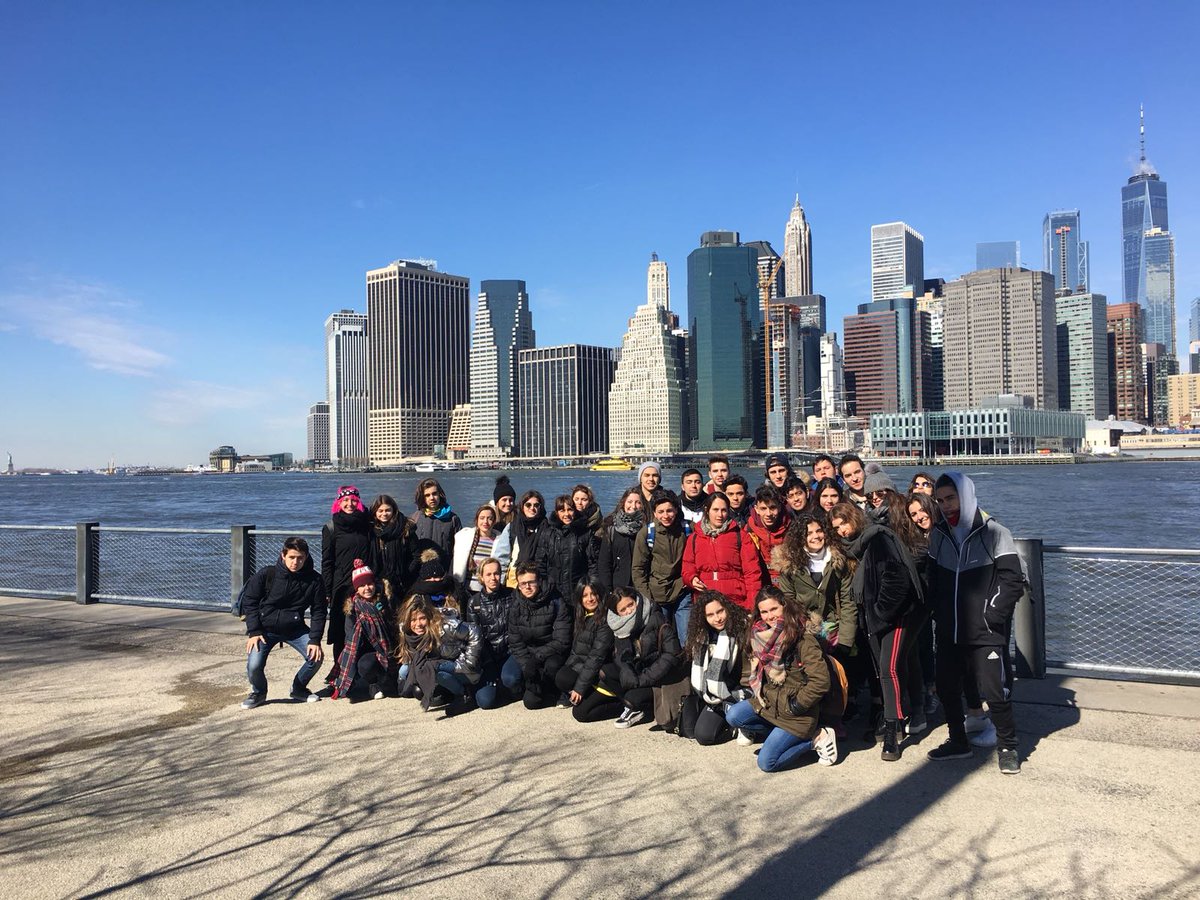 GalitadeAlfaro's tweet photo. #enmicabeza #enmiretina #enmi corazón #NYC
Gracias a @chicosdellab @masqlineas @sasnoa @Chiquitane7 y a todos los caminantes de #postalesdsdNY por las #callescompartidas #risascompartidas #accionescompartidas #experienciascompartidas #hacemosescuelaeducamospersonas @fecnscz https://t.co/14smVbArya