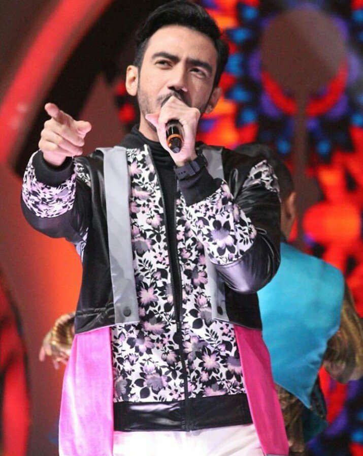 #DahliakuRezaDAA3AtIVM 
Moga makin sukses kak