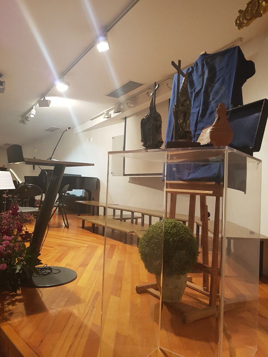 JGAAsesora's tweet photo. Desde JGA ASESORÍA y H3 Administradores de Fincas, os comunicamos que ya están disponibles la Guía de Semana Santa 2018 de Radio Huelva Cadena Ser, quien ayer tuvimos el honor de acompañar en Huelva como colaboradores. Punto de recogida: Radio Huelva Cadena Ser y nuestra oficina https://t.co/oENceNvmJv