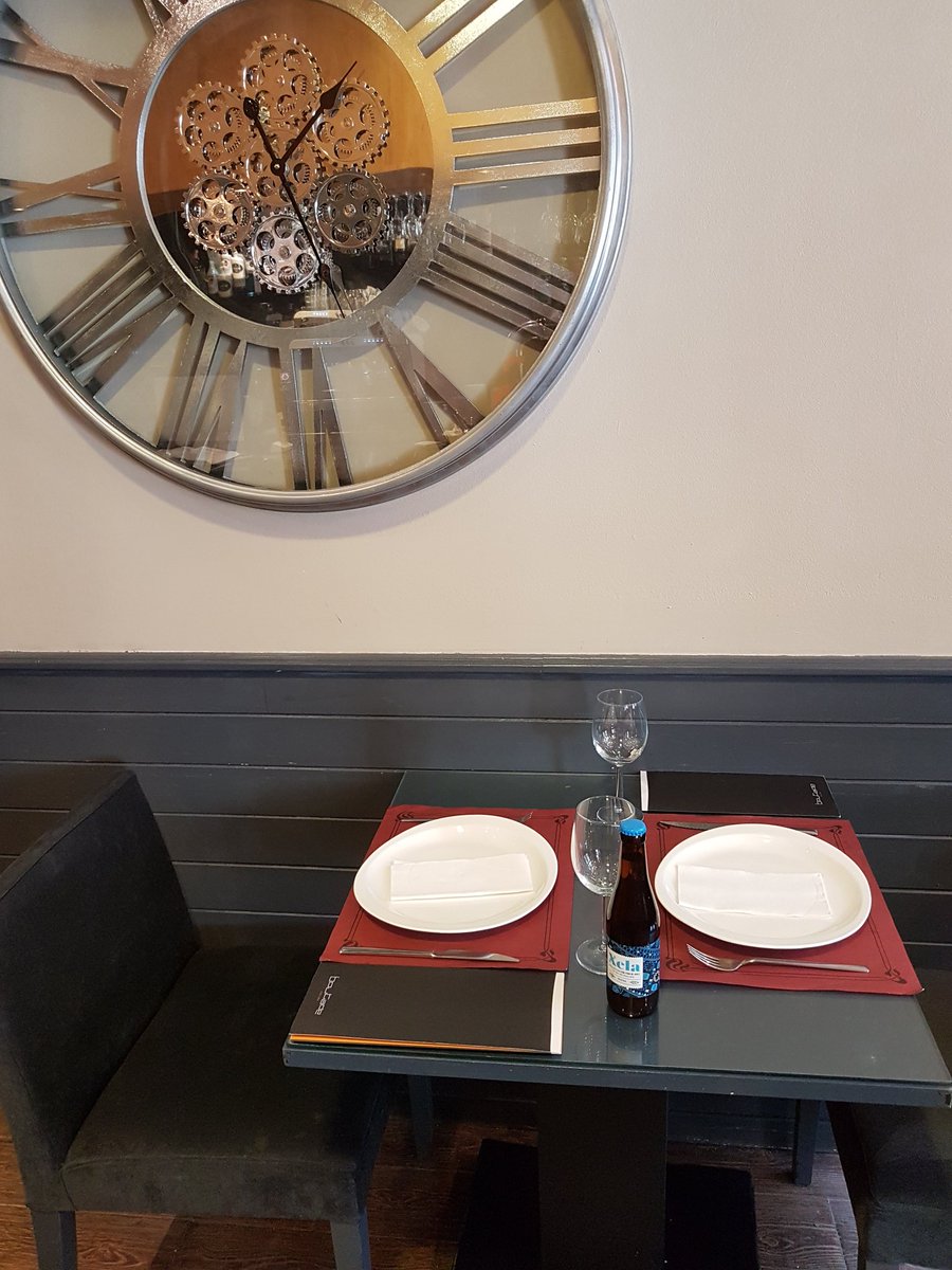 Ya puedes #disfrutar de #Xela en pleno centro de Jerez. 
En Boutade_cocina encontrarás productos de calidad en una cocina sencilla a la vez que creativa. ¡Repetirás seguro!
#CervezaXela #XelaBeer #Jerez #Boutadecocina #PlacerdelaVida #JoyaGastronomica #CraftBeer