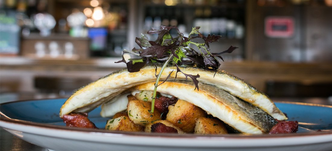 Fastbar_Owner's tweet photo. A pocos días de dar paso a la #SemanaSanta2018, preparamos el estómago con estas 15 #recetas de #bacalao de #Cuaresma. ¿Cuál os atrevéis a preparar? #tdsgastro #SemanaSantaSevilla #Sevilla https://t.co/NYy79DuCJB