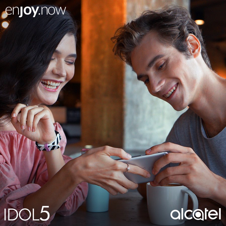 alcatelmobileTR's tweet photo. Video hikayesi, hızlandırılmış çekim, canlı filtreler ve fotoğraf uygulamaları ile eğlencenin tadını çıkarın; IDOL 5.
#Alcatel #IDOL5 #EnjoyNow https://t.co/yRwgex1Fvr