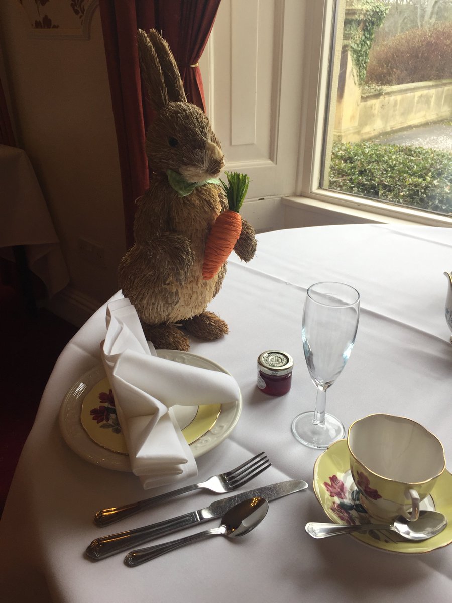 George Norton is looking forward to a delicious Afternoon Tea in our Glendale Restaurant #scrumptiouscakes#chinacup