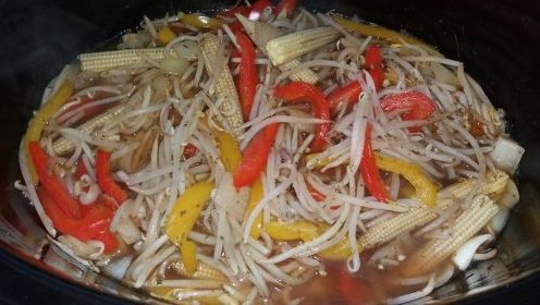 ChoperKito's tweet photo. RT @FamilyClanBlog: Recipe for Slow Cooked Chow Mein Syn FREE with Slimming World #SlimmingWorld @SlowCooker @Chowmein @SynFree @NoSyns https://t.co/cfk4lyu7c3 via @FamilyClanBlog #recipes https://t.co/jg5lTMjlmr