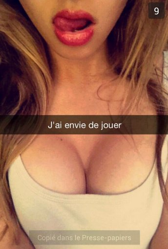 CmoiMaryse's tweet photo. LOANE 20 ANS PROPOSE D'ECARTER LES JAMBES DEVANT VOUS SUR SNAP !!! CONTACT A RETROUVER SUR https://t.co/cRXuV0Zbr1 DISCRET ET GRATUIT ! https://t.co/xPr3BSt4Yw