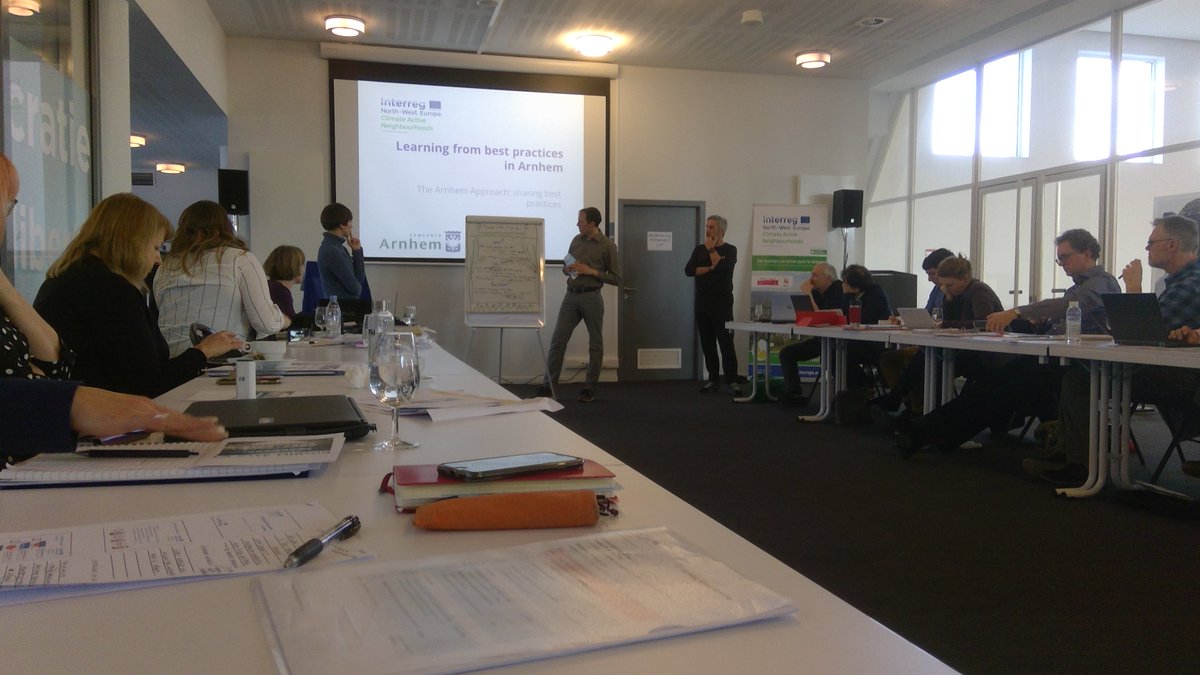 MattDChina's tweet photo. #CANProject - using free solar charger workshops as an engagement tool - #bestpractice https://t.co/9nFeVLA8Wu